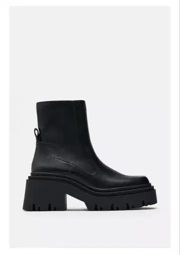 ZARA 트랙 밑창 숏부츠 (통굽)