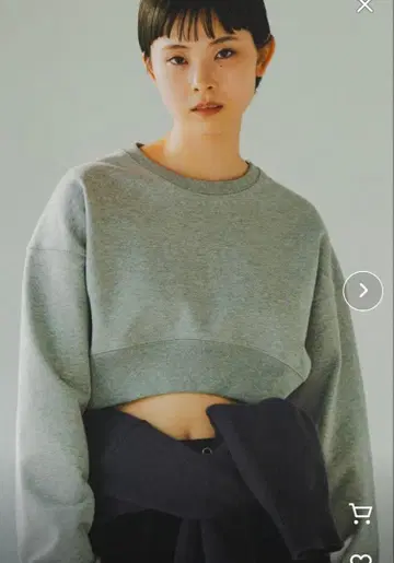 그레이 크롭 트레이닝복 속기모