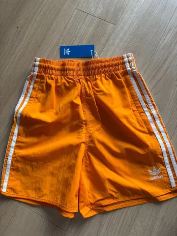 adidas 오렌지 숏팬츠 XS