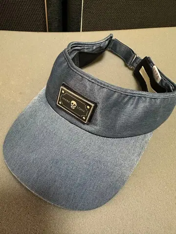 마크앤로나 스컬 로고 다크 블루 선바이저