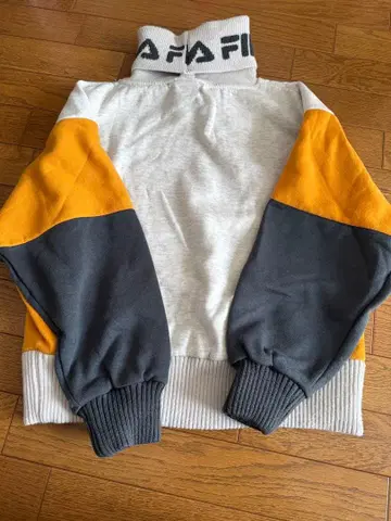 FILA 하이넥 트레이닝복