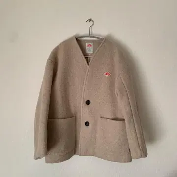 단톤 울 모사 노카라 V넥 자켓 숏 기장 코트