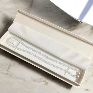 브릴리언트(인터넷), 오토클레이브 수정 목걸이