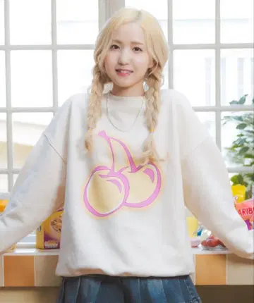 KIRSH 혼다 히토미 콜라보 체리 트레이닝복