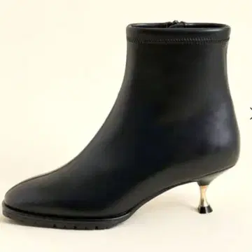 [ 새상품 미착용 ] 블랙 숏부츠 25cm