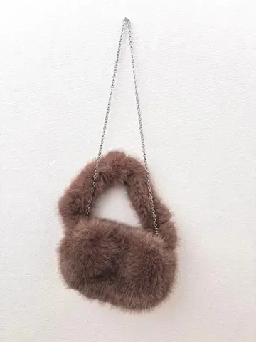 ZARA 브라운 퍼 숄더백 관리 번호: E