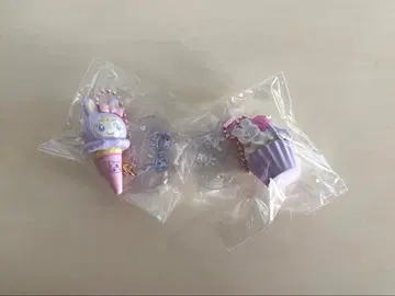 즉일 익명 배송 메조 피아노 x 산리오 시크릿 참 쿠로미 2종