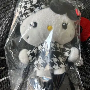 헬로키티 체크 무늬 봉제 인형