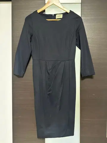 UNITED ARROWS 다크 네이비 무릎 기장 원피스 긴팔