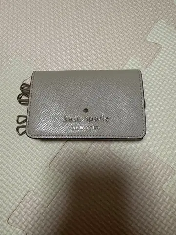 케이트 스페이드 베이지 계열 키케이스