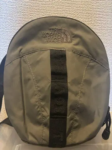 [ 새상품급 ] THE NORTH FACE 그레이 숄더백