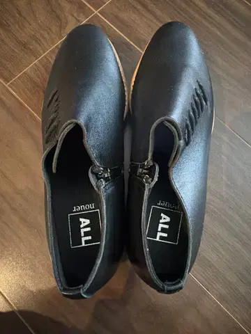 블랙 캐주얼 슈즈 지퍼 포함