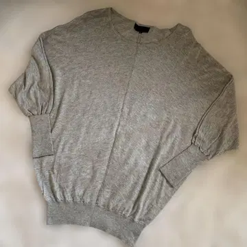 UNTITLED 그레이 벌룬 슬리브 스웨터 사이즈 2