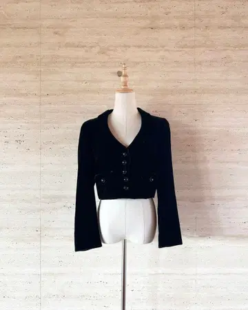 [ GIORGIO ARMANI ] 새상품급 벨로아 자켓 숏 기장 버튼