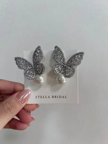 스텔라 브라이덜 나비 파피용 귀걸이 웨딩 펄 지르코니아