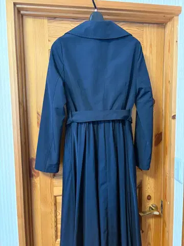 LILLIAN CARAT 네이비 트렌치코트