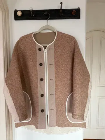 노카라 자켓 베이지 계열