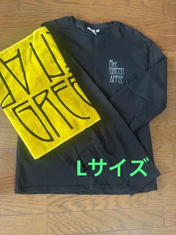 Mrs. GREEN APPLE 티셔츠와 타월 세트