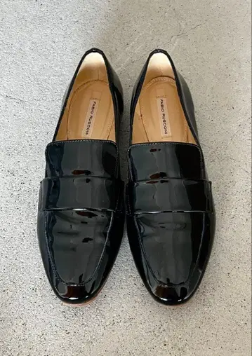 파비오 루스코니 에나멜 로퍼 23.5