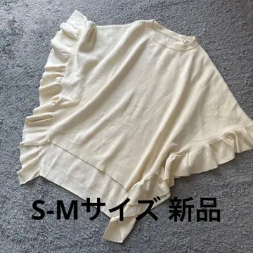 앤드러브 &LOVE 브로치 포함 판초 니트 풀오버 에크루 새상품