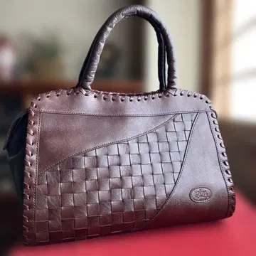 IBIZA 다크 브라운 가죽 핸드백