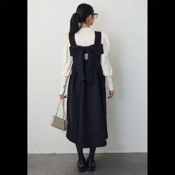 백리본 박스 실루엣 점프 스커트 frene 플라네 같은 형태