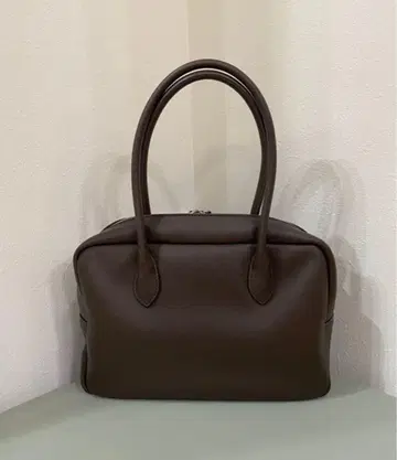 새상품급 TOPKAPI 브라운 미니 보스턴 겨울 코디에