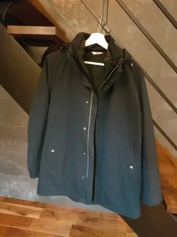 새상품급 TAKEO KIKUCHI 네이비 스텐카라 코트