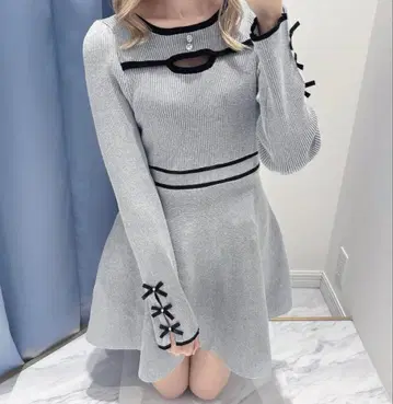 evelyn 바이컬러 니트 플레어 OP