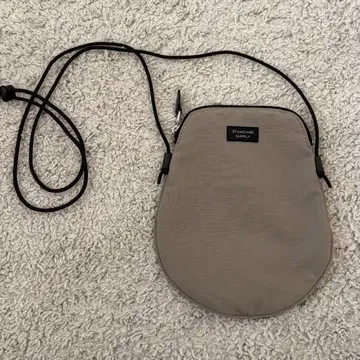 스탠다드 서플라이 오벌 숄더 S