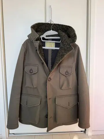 카키 후드 부착 모즈 코트 M 사이즈