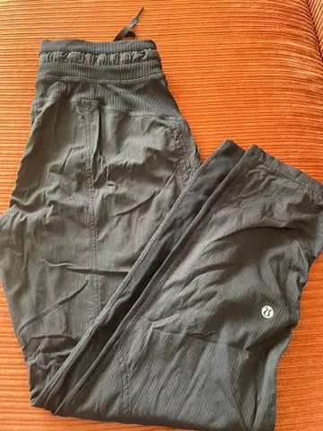 룰루레몬 Dance Studio Crop 크롭 팬츠