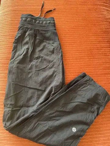 룰루레몬 Dance Studio Crop 크롭 팬츠