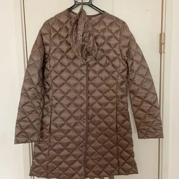 유니클로 울트라 라이트 다운 노카라 롱 L 사이즈