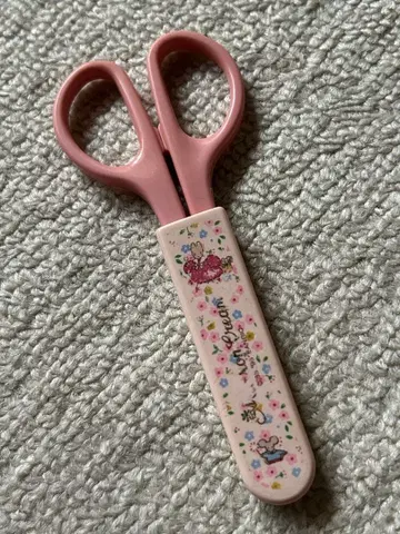 마론크림 가위 산리오 레트로