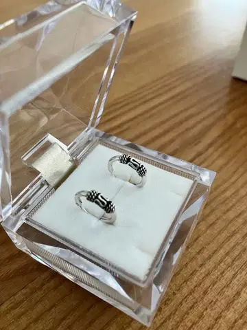 미사용 새상품 실버 후프형 귀걸이