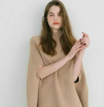 베이스먼트 온라인 케이프 니트