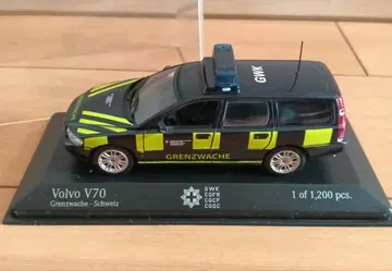 MINICHAMPS Volvo V70 Grenzwache-Schweiz