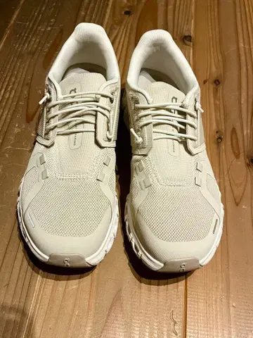 On cloud6 24cm 상자, 신발 끈 포함