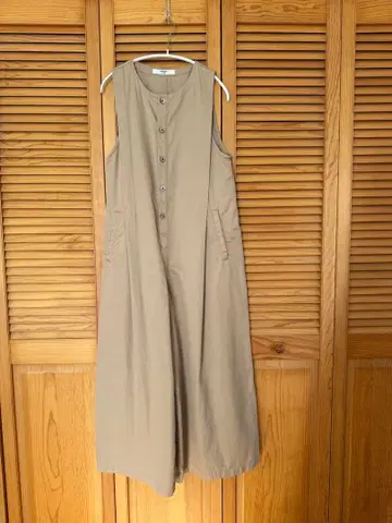 유니버셜 세븐 올인원 베이지