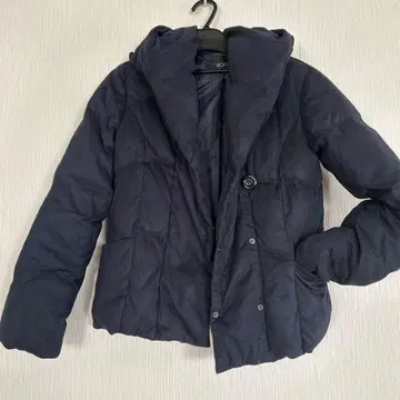 VICKY 네이비 후드 부착 다운 자켓