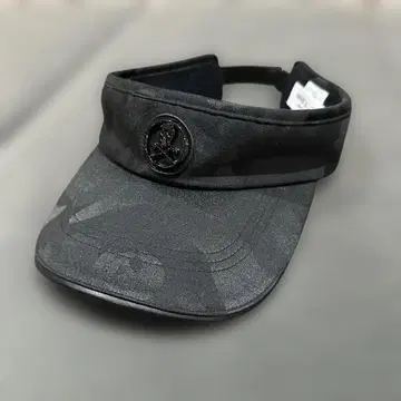 MARK & LONA 블랙 바이저 모자