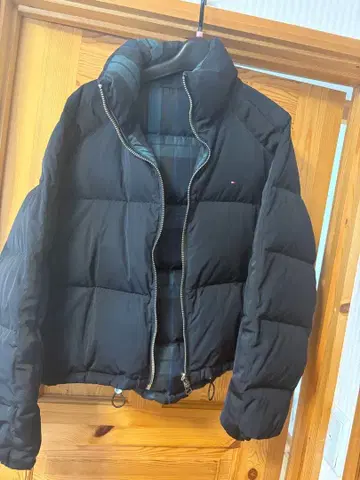 Tommy Hilfiger 블랙 다운 자켓