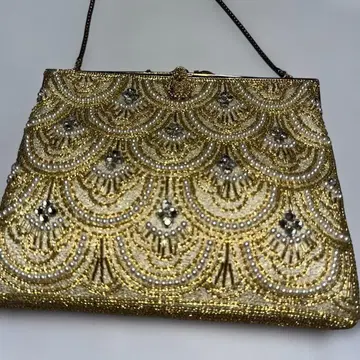 골드 비즈 자수 클러치백