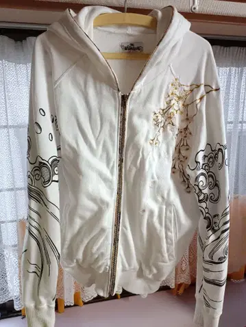 카라쿠리타마시 벚꽃과 파도 그래픽 후드티 M 사이즈