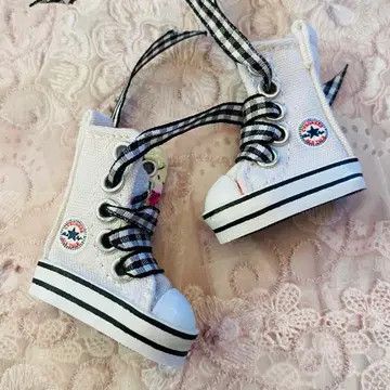 미니어처 컨버스 스니커즈 신발 브라이스 아이시돌 아웃핏