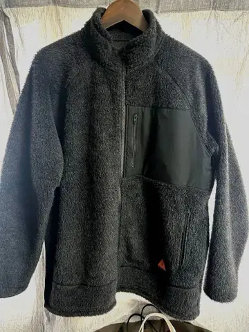 HERENESS 플리스 자켓 블랙