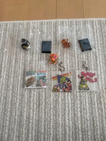 드래곤볼 가챠가챠 셀의 빈 껍데기 프리저의 포드 키링