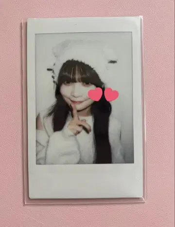 타카나시 유나 사복 촬영 폴라로이드