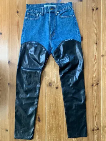 JOHN LAWRENCE SULLIVAN 스트레이트 데님 샐리번 가죽